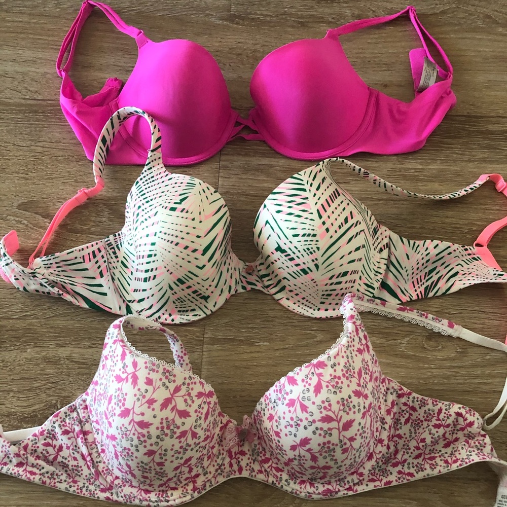 Victoria secret 3 bra bundle
